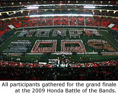 All participants gathered for the grand finale at the 2009 Honda Battle of the Bands.