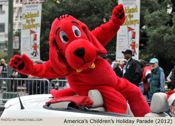 Clifford the Big Red Dog 2012 Oakland Holiday Parade Photo